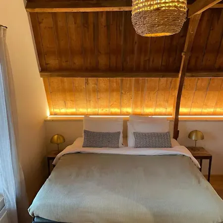 בית נופש Het Binnenhuys, Luxe In Met Tuin, Vlakbij Het *