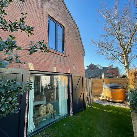 Het Binnenhuys, Luxe In Met Tuin, Vlakbij Het