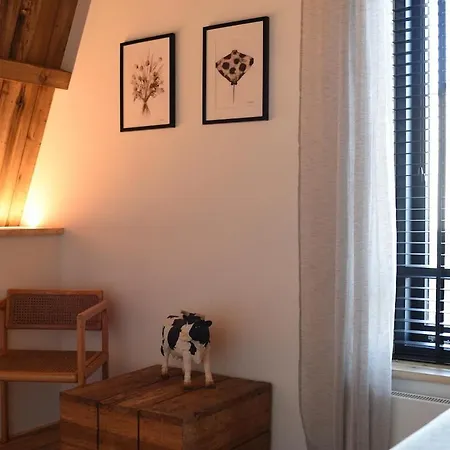 Hébergement de vacances Het Binnenhuys, Luxe In Met Tuin, Vlakbij Het *