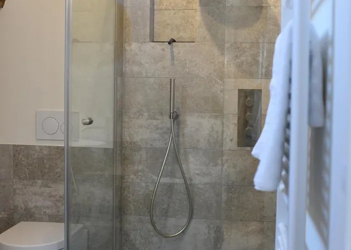 Dom wakacyjny Het Binnenhuys, Luxe In Met Tuin, Vlakbij Het