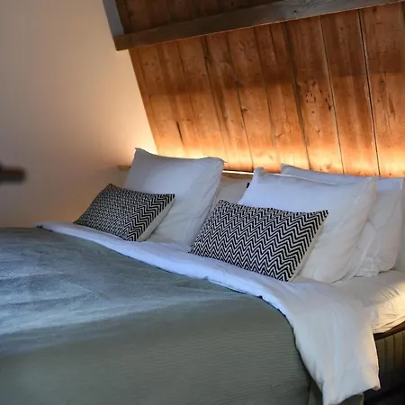 Nyaraló Het Binnenhuys, Luxe In Met Tuin, Vlakbij Het